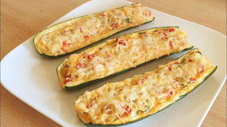 Najlepszy przepis na cukinię faszerowaną z piekarnika 🥒🥒😋😋 Pyszny i prosty!